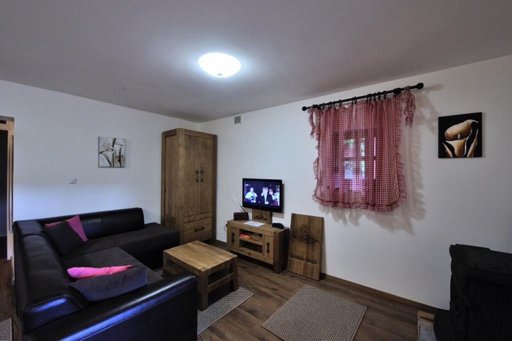 גורניי זבצאי Apartment Drvena Kuca Mreznica חדר תמונה