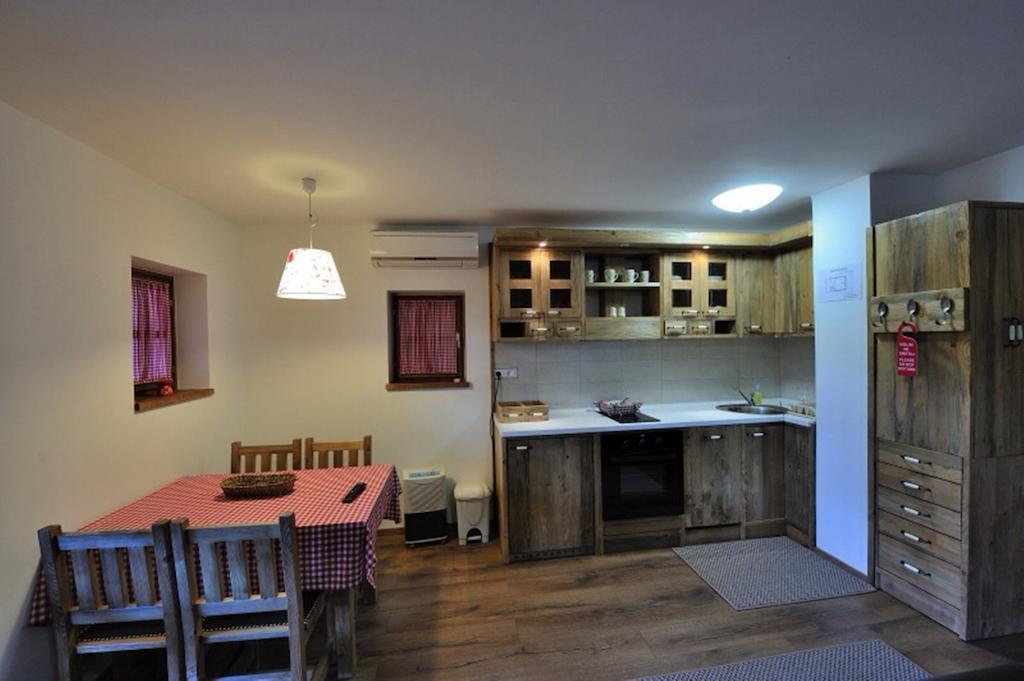 גורניי זבצאי Apartment Drvena Kuca Mreznica חדר תמונה